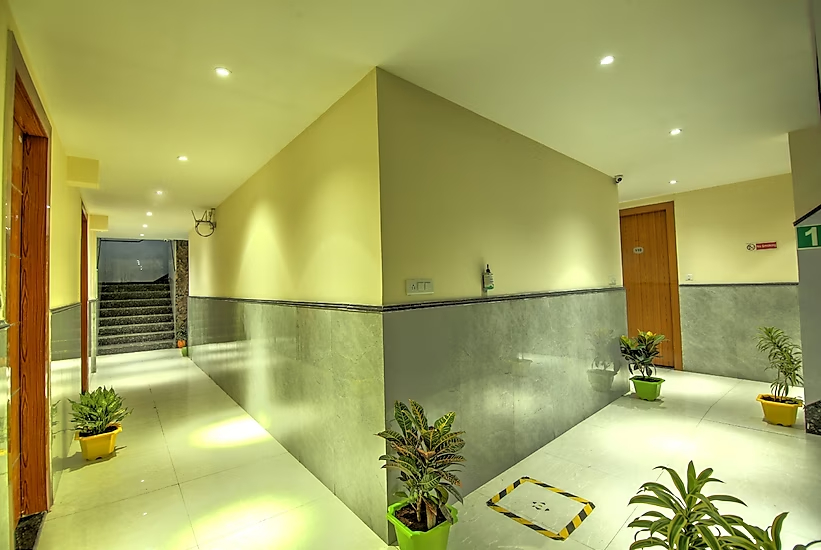 Hotel Smart Plaza in Delhi