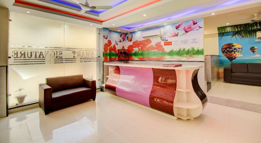 Hotel Smart Signature in Delhi