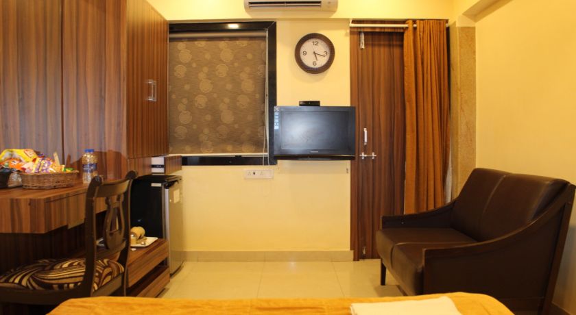 Hotel Metro Palace in Mumbai