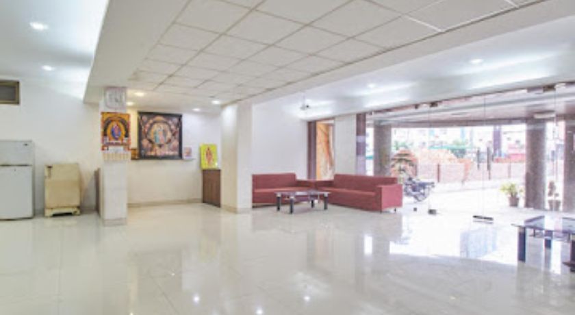 Hotel J K palace in Shirdi