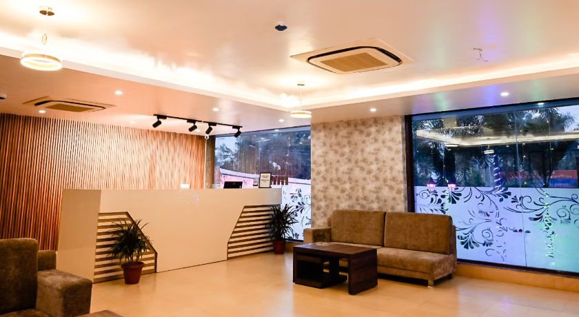 Hotel Lake View Grand in Lucknow