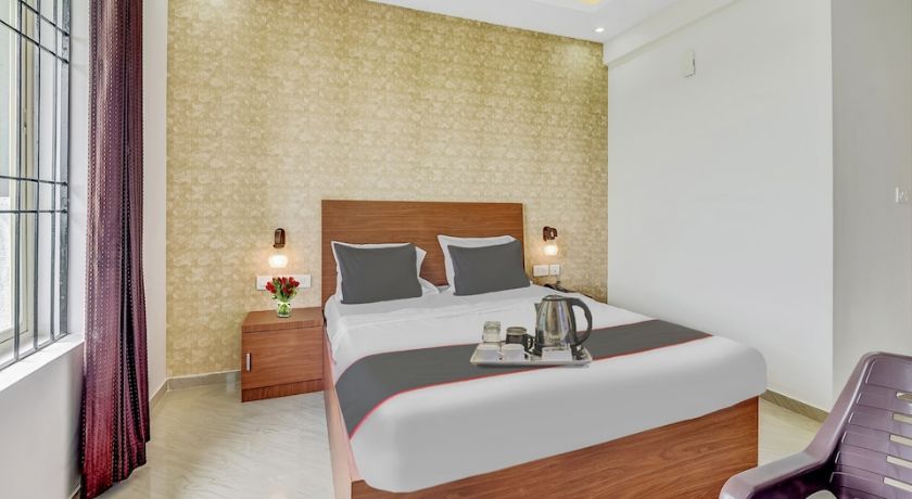 Hotel Dwaraka Boarding in Mangalore