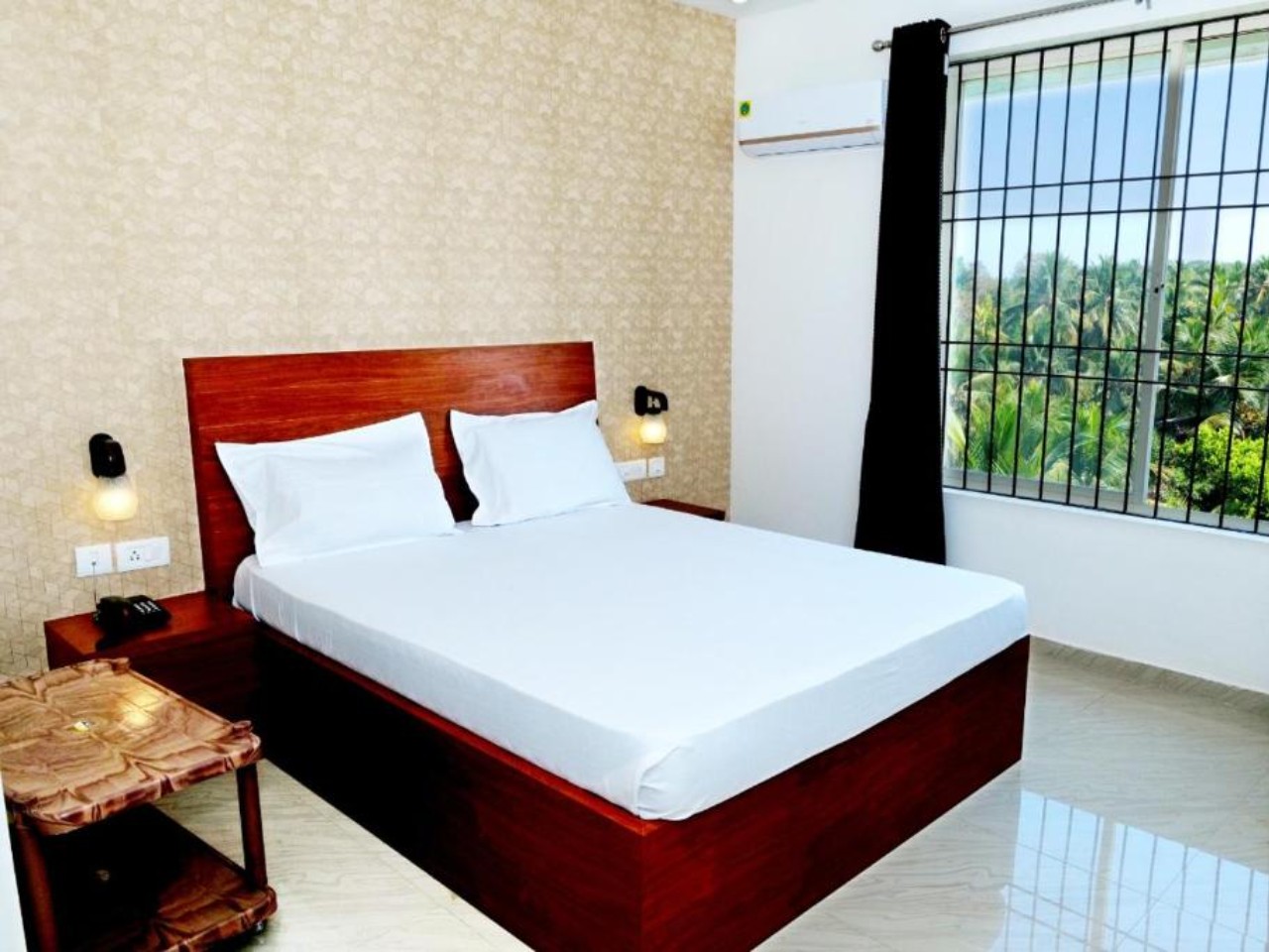 Hotel Dwaraka Boarding in Mangalore