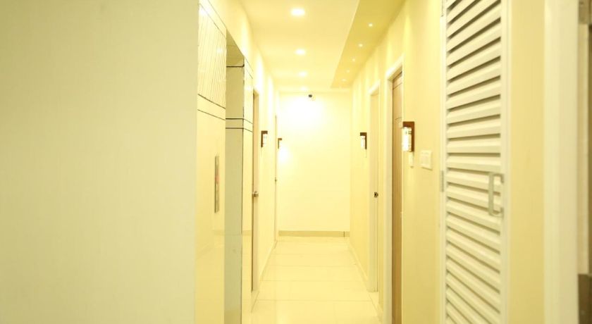 4 U Business Class in Chennai