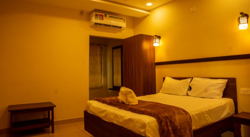 Hotel VR Grand Inn in Nellore