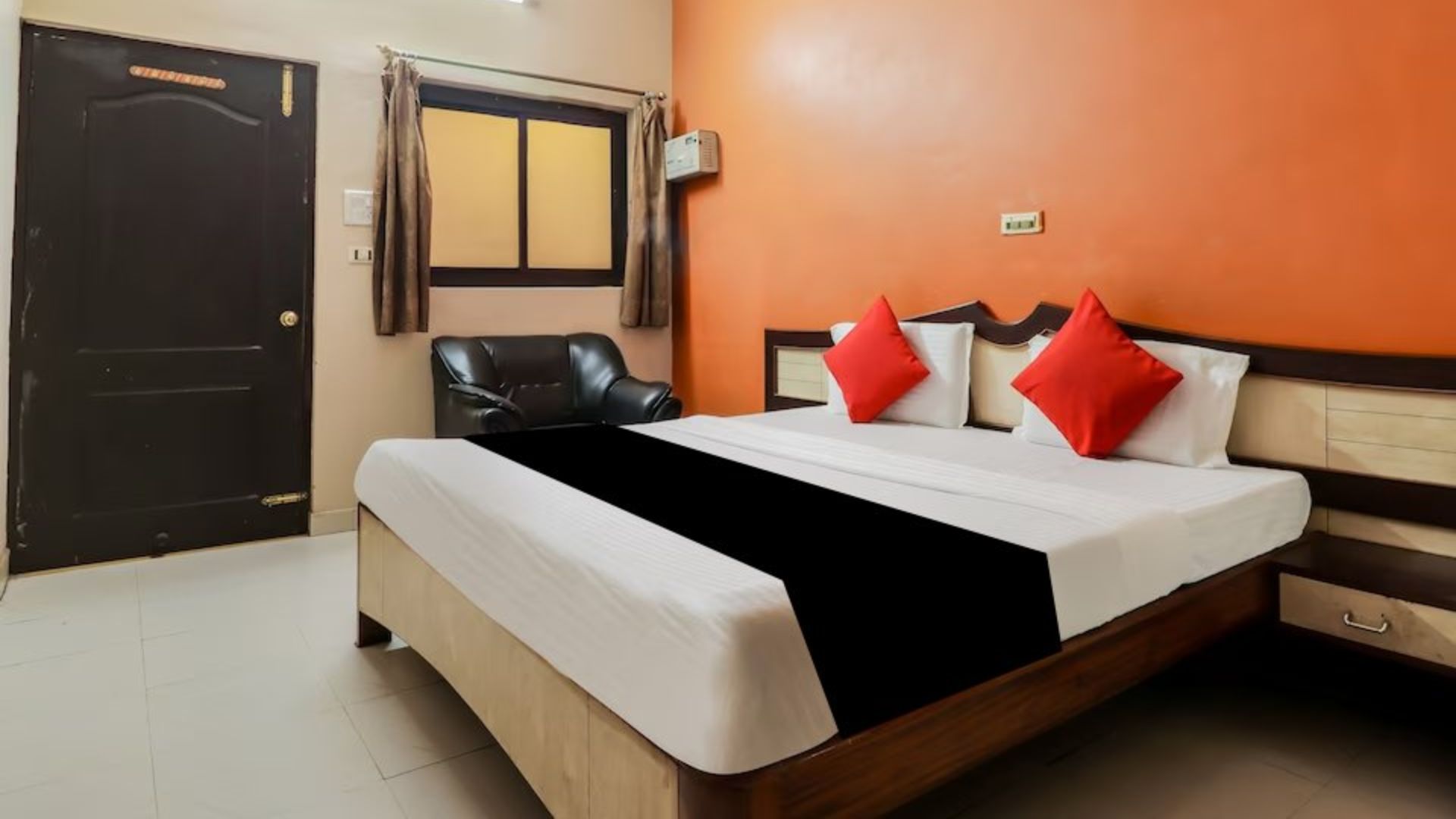 Hotel Sunrise in Lucknow