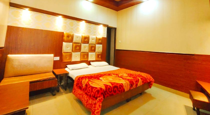 Hotel Revoli in Amritsar