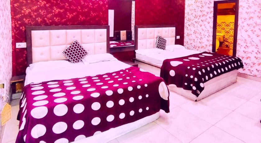 Hotel Revoli in Amritsar