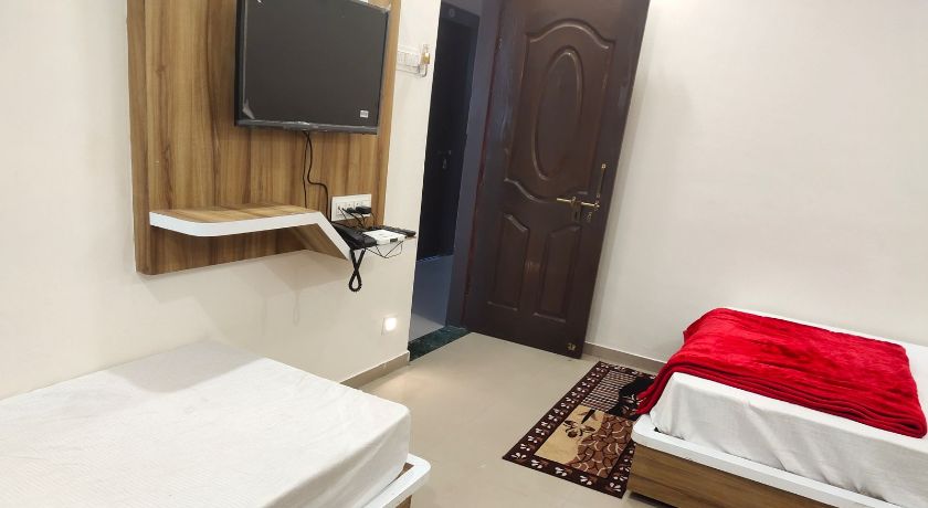 Hotel Sai Maa in Shirdi