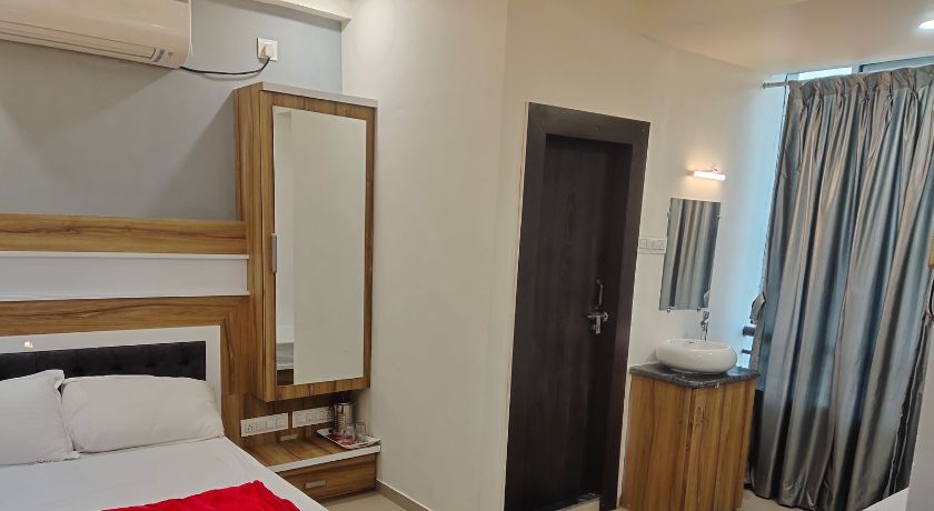 Hotel Sai Maa in Shirdi