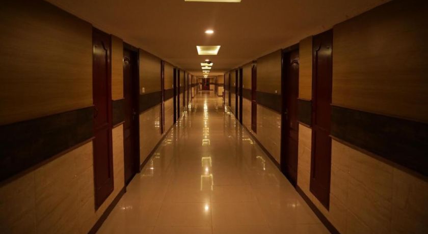 Hotel PVK  Grand in Dindigul