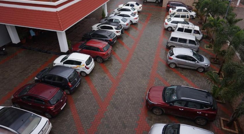 Hotel PVK  Grand in Dindigul