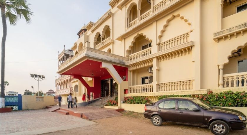 Singhana Haveli By Dhola Ri Dhani in Hyderabad