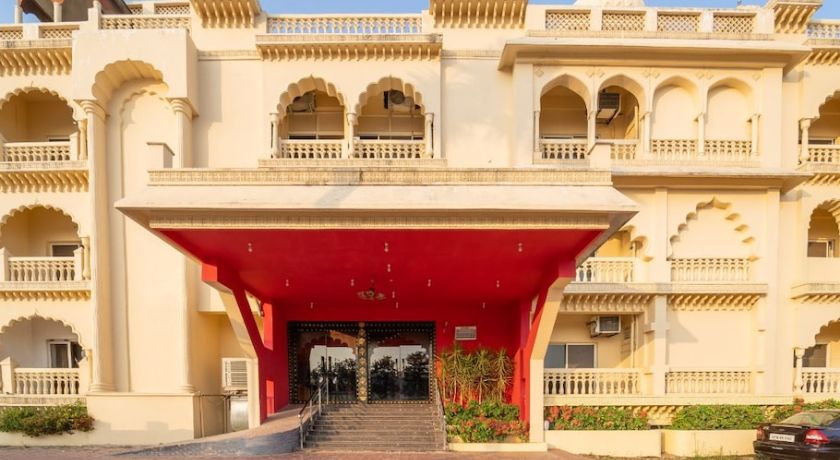 Singhana Haveli By Dhola Ri Dhani in Hyderabad