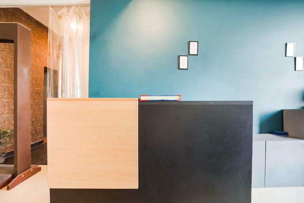 Hotel Blue Stone in Delhi