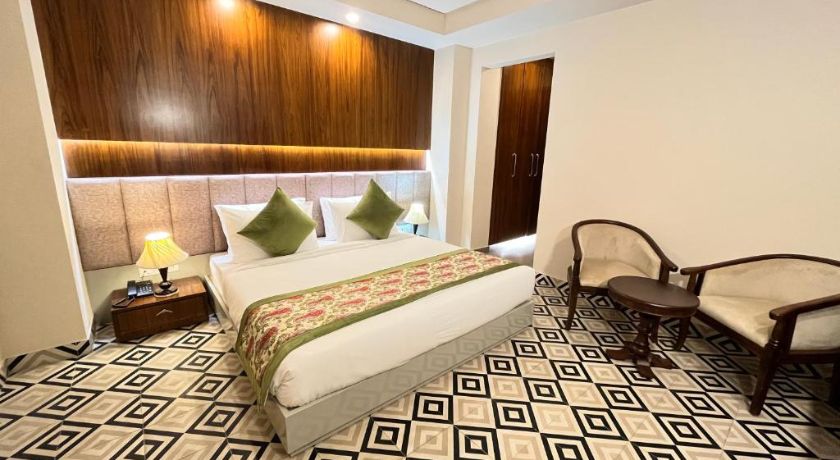 Hotel Ip Royal in Delhi
