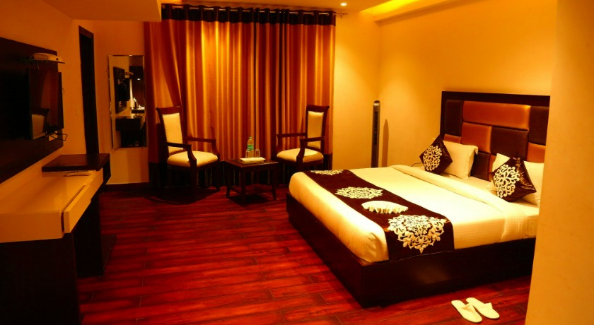 Hotel Aura Ip Grand in Delhi