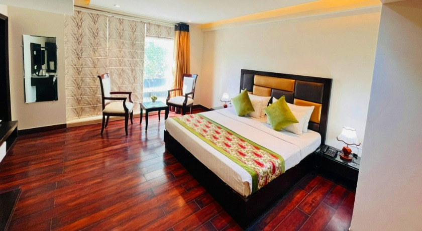 Hotel Aura Ip Grand in Delhi