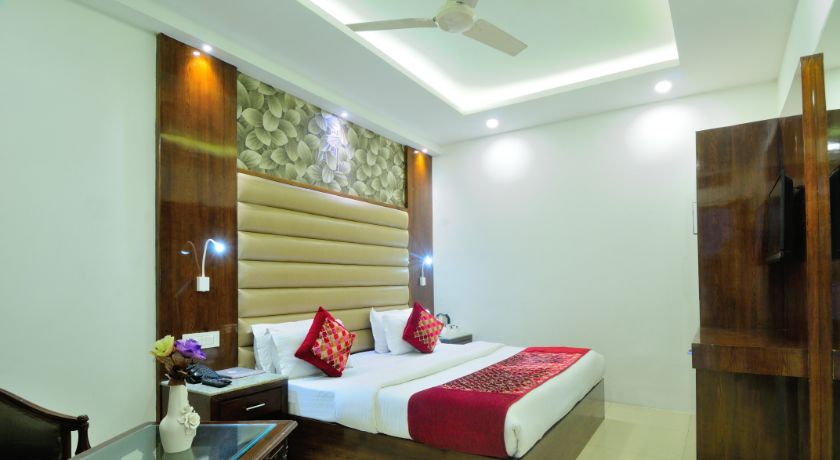 Hotel  Yuvraj Deluxe in Delhi