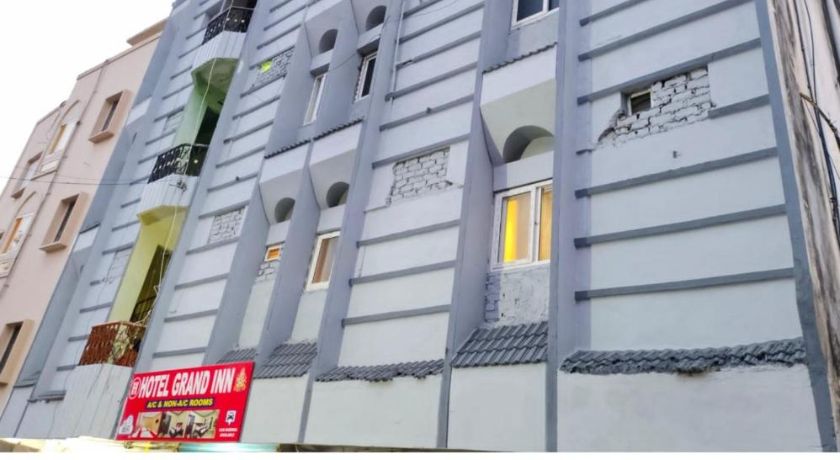 Hotel Grand Inn in Warangal