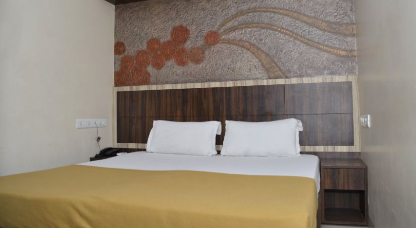 Hotel Shambhu Ji in Thane