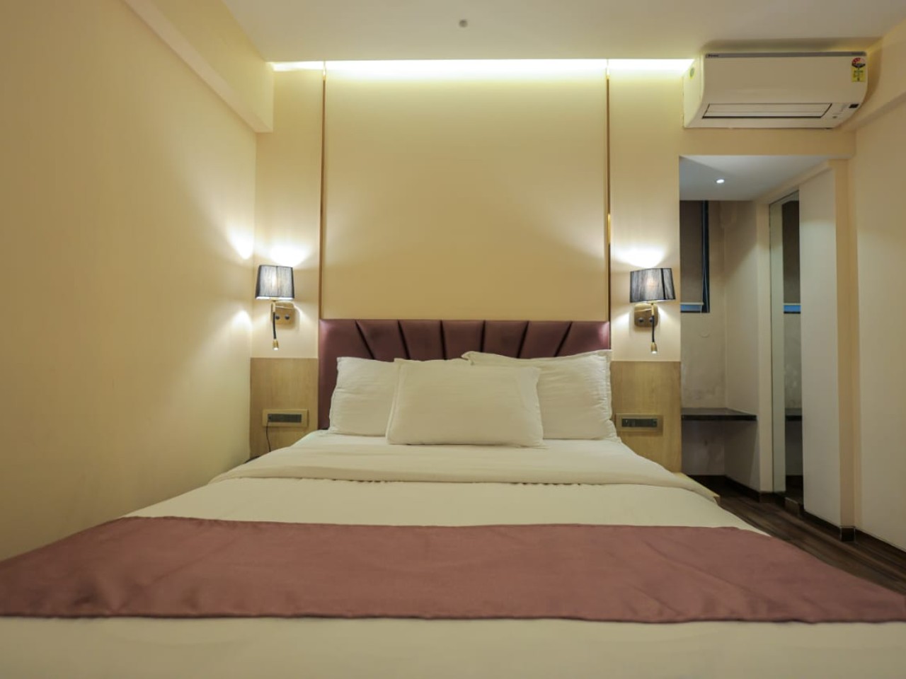 Vishal Hall in Mumbai