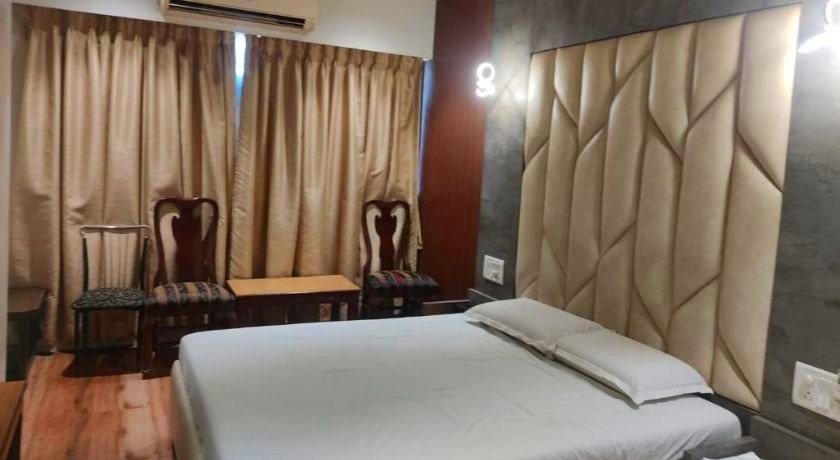 Hotel New Mini Mahal in Navi Mumbai