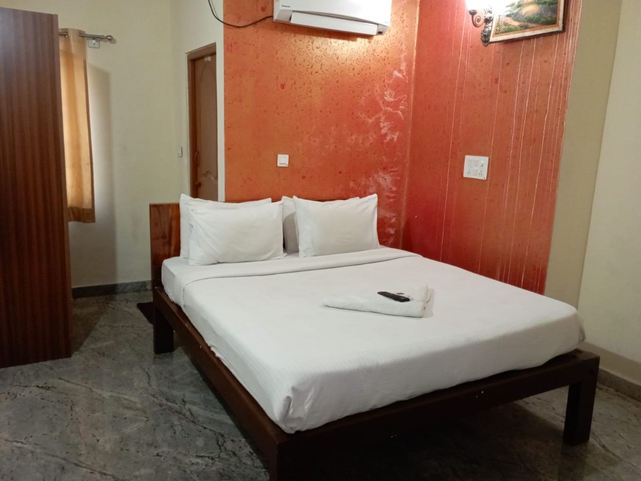 Emara Galaxy Executive Rooms in Bangalore