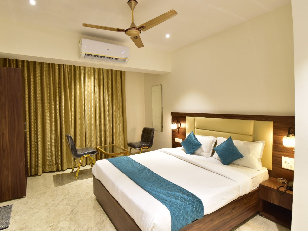 Hotel Candor Amigo in Navi Mumbai
