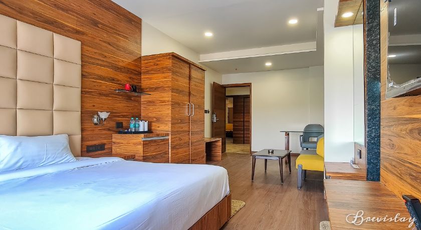 Hotel Royal Cliff in Nagpur