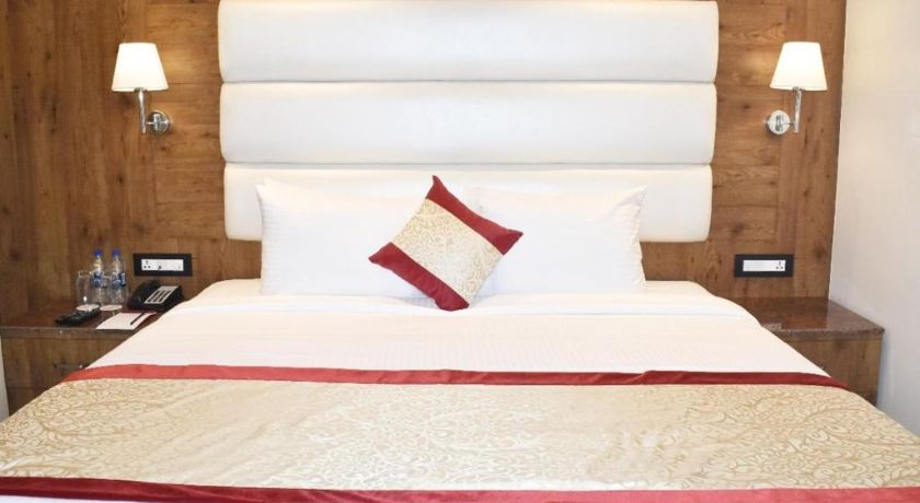 S S Lumina Hotel in Bangalore