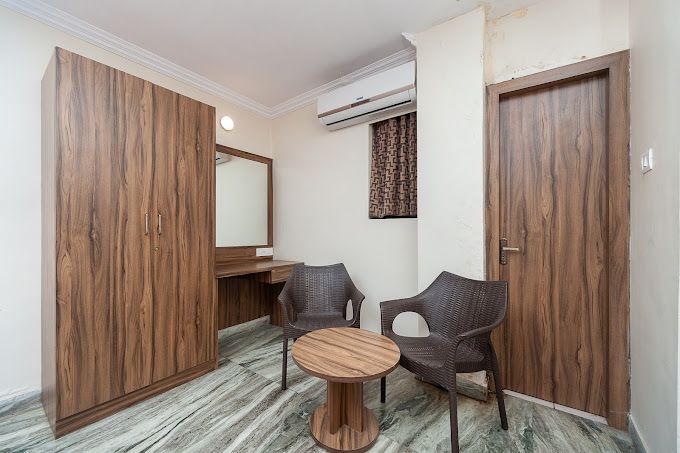 Hotel Raj Meridian in Chennai