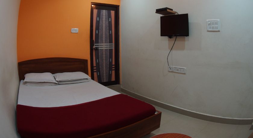 Hotel Mahesh Residency in Hyderabad