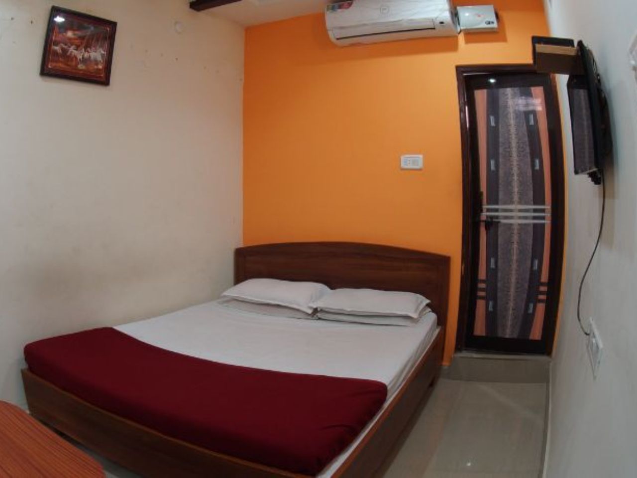 Hotel Mahesh Residency in Hyderabad