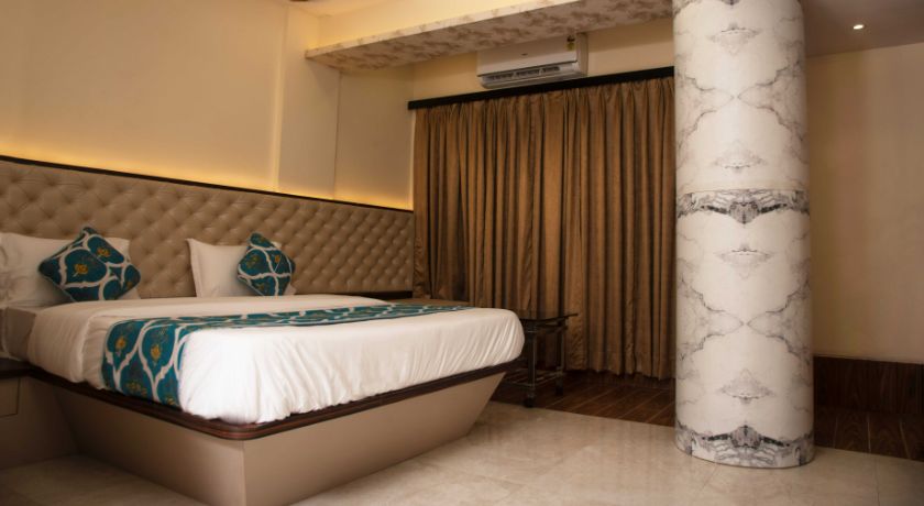 Hotel Mairead in Vasai