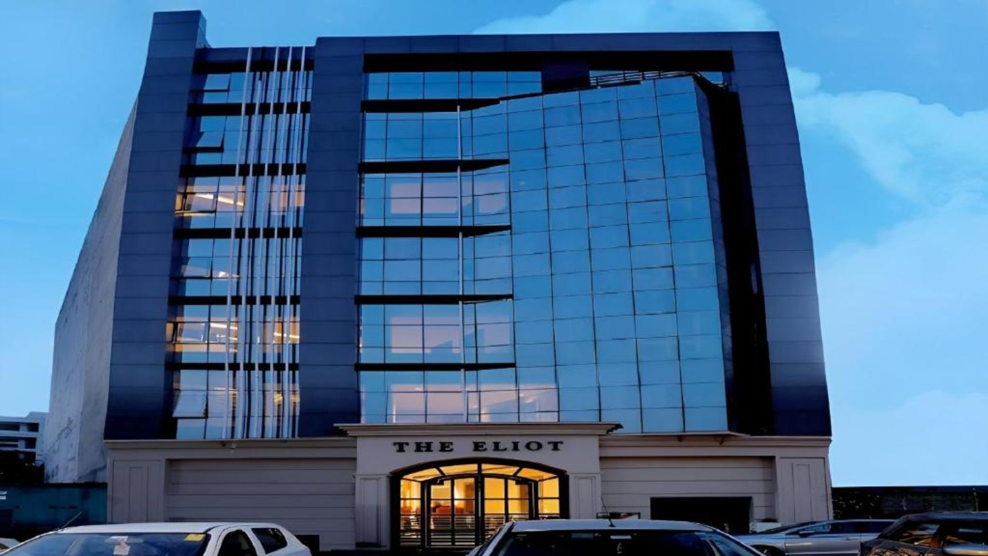The Eliot Hotel in Noida