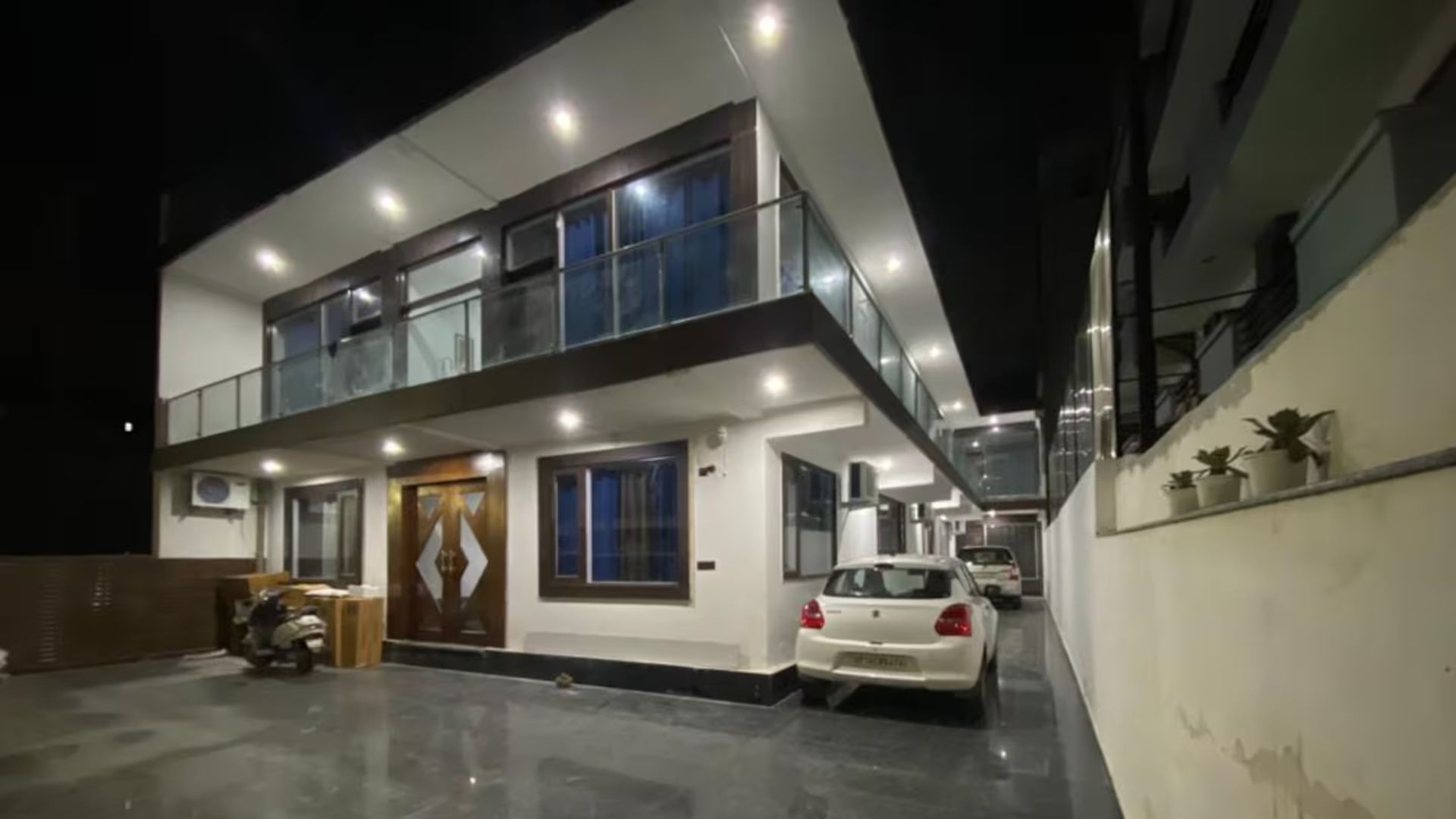 Hotel Mount Olympus in Noida