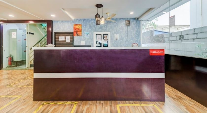 Broholic Hotel - Gachibowli in Hyderabad