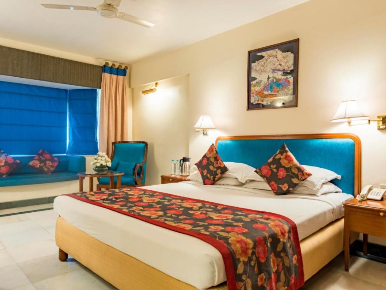 Hotel Parle International in Mumbai