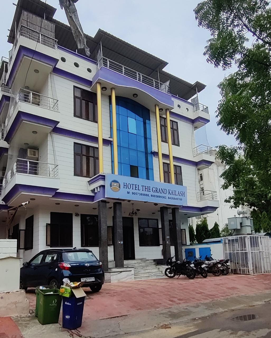 Hotel The Grand Kailash in Jaipur