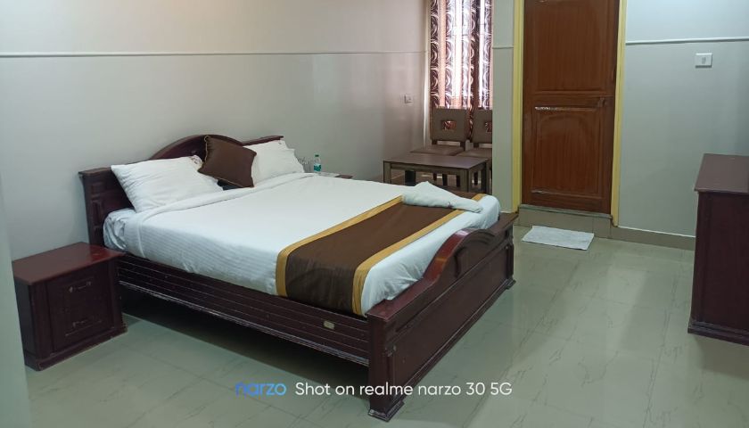 Hotel Maldives Inn in Bangalore