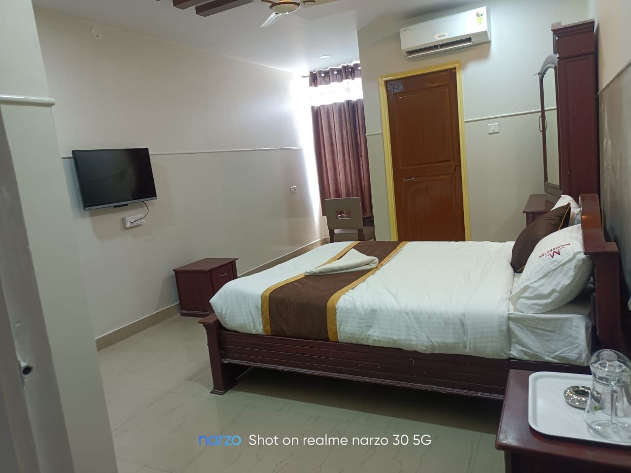 Hotel Maldives Inn in Bangalore