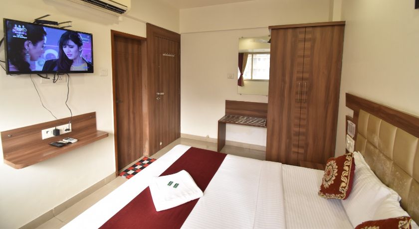 Hotel Candor Amigo in Panvel