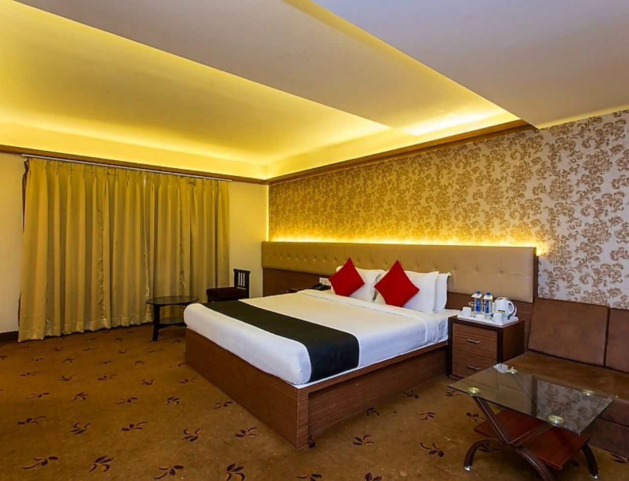Hotel Solaris Indore in Indore