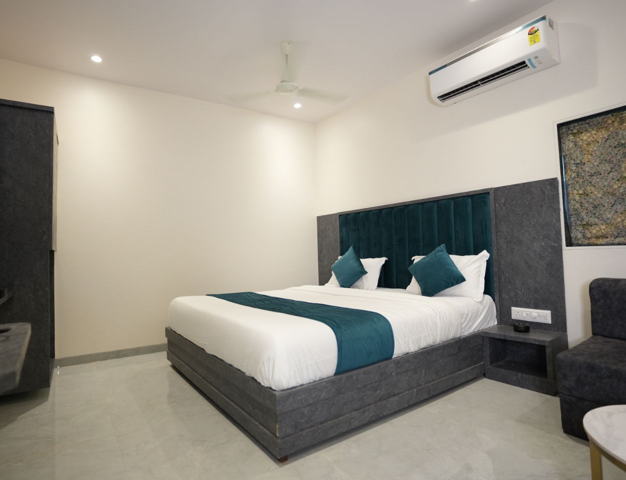 Megh Inn in Navi Mumbai