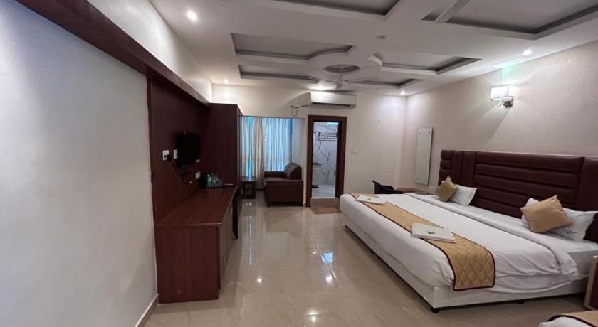 Hotel Shazeb International in Hyderabad