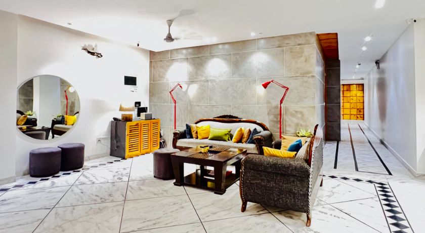 Hotel Divine Inn in Delhi