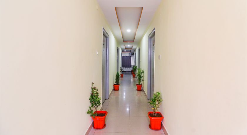 Broholic Hotel - Kukatpally in Hyderabad
