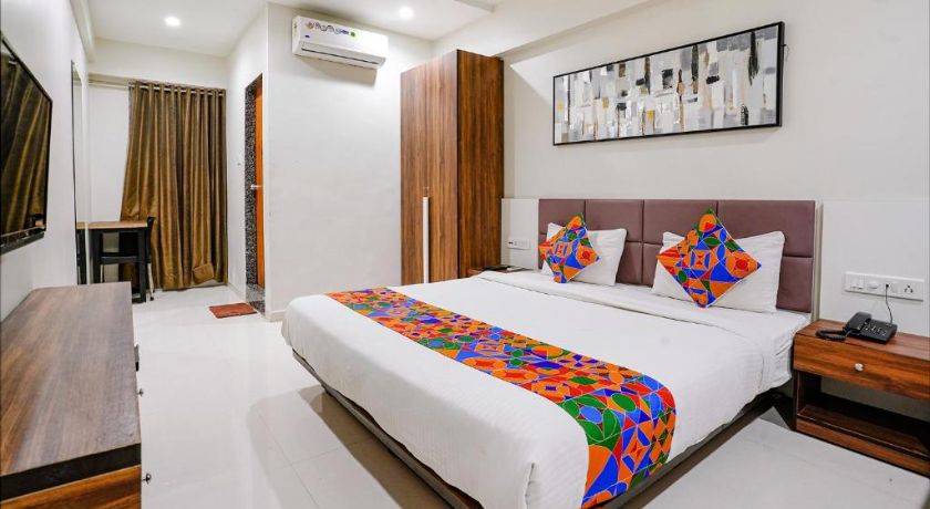 La Victoria in Surat