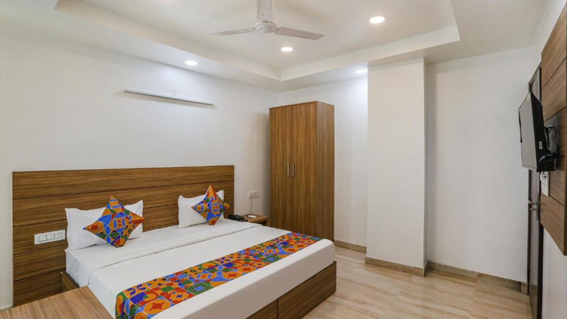 Hotel Unique Stay in Noida